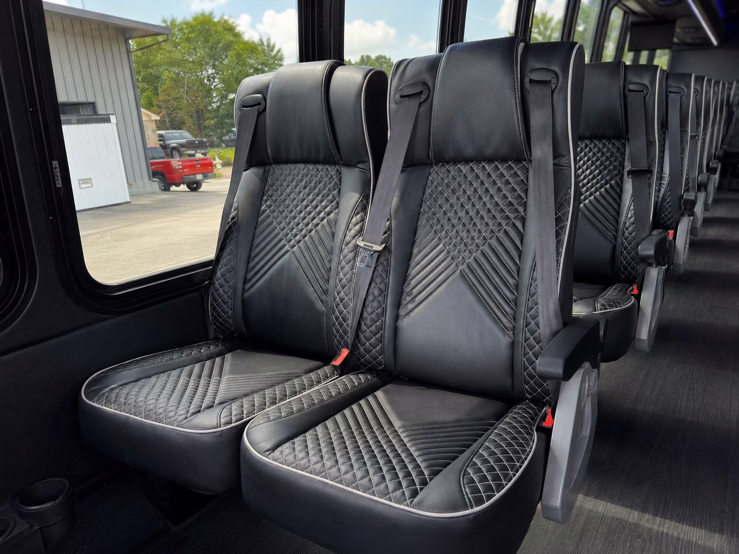 charter buses for large palm coast prom groups and after parties